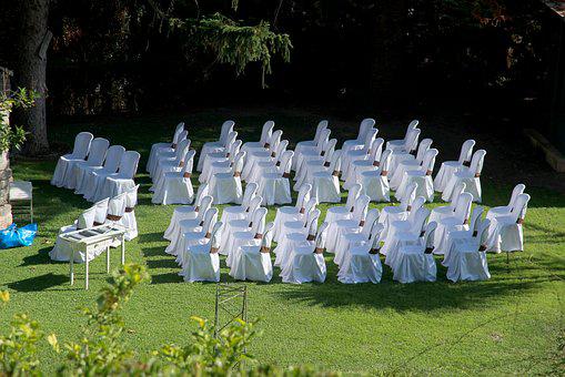 Event Furniture Hire: Who Needs It, And How Does It Work?