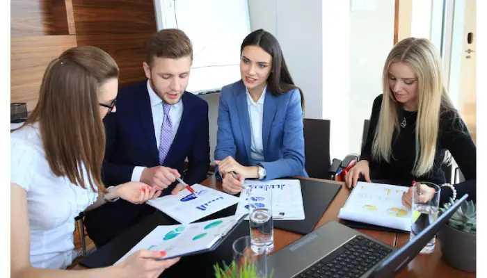 How to Save Money with a Business Setup Consultants Service?